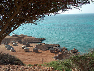 Djibouti, Afrikka, Ras bir beach, Sea, toukouls, puolella