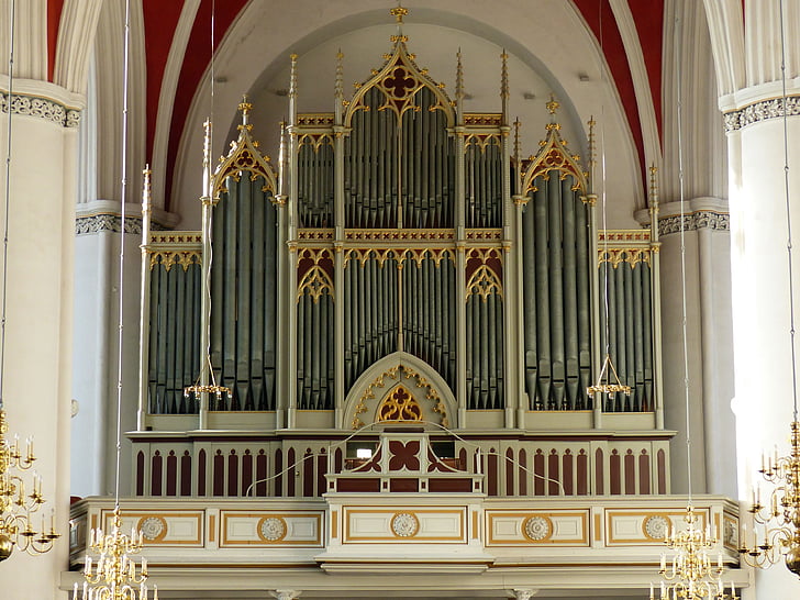 Verden d’abord, Dom, Église, orgue, musique d’église