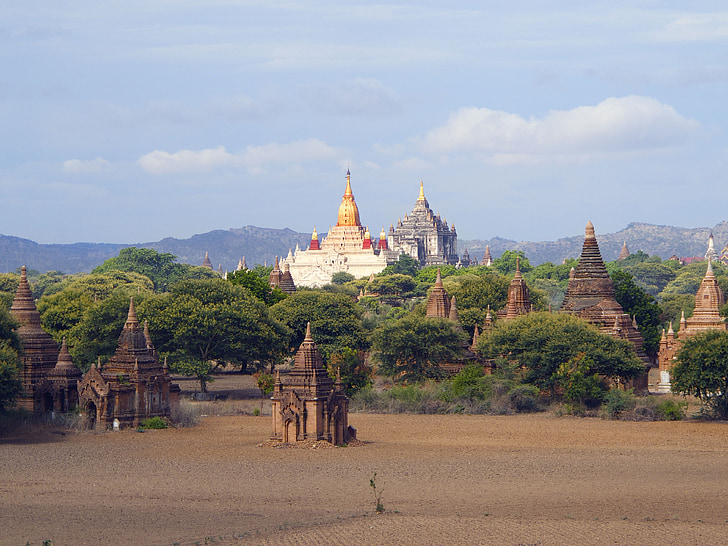 Bagan, Burma, tapınaklar, Harabeleri