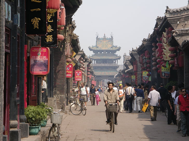 China, Xian ciudad de pingyao, Templo budista, hombre de la bicicleta, budismo, Pingyao xiàn, Provincia de shanxi de China