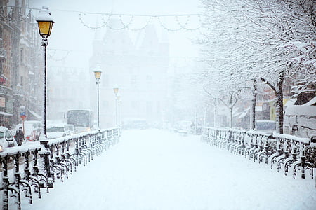 Mini, pilsēta, netālu no, tornis, sniega, ziemas, balta