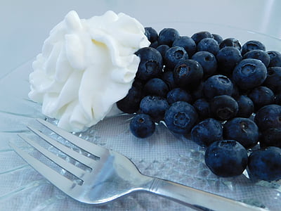 blueberries and whipped cream, fruits, blueberry, dessert, food