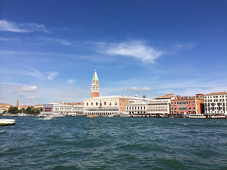 Benátky, Dóžov palác, kanál, Benátky - Taliansko, Taliansko, Architektúra, slávne miesto