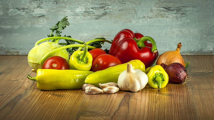 vegetables, tomatoes, pepper, paprika, garlic, onions, kohlrabi