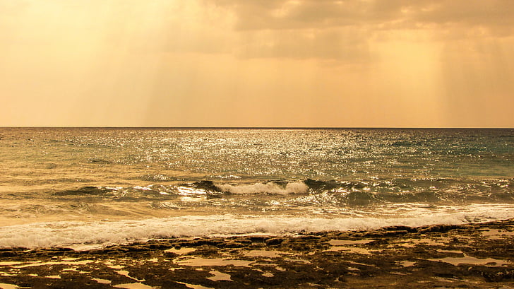 Kipra, Ayia napa, jūras ainava, pēcpusdienā, saules gaismā