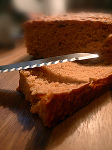 pão, placa de corte, faca
