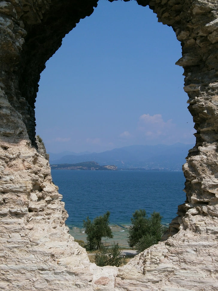 Garda, rock okno, pogled na jezero, Italija, jezero, rock, Sredozemsko morje