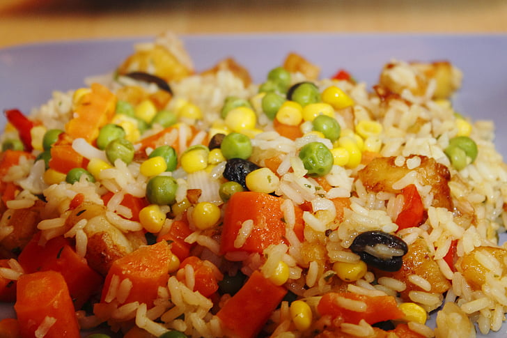 rīsi, dārzeņi, rīsu pavārnīcu, burkāni, ēst, uzturs, garšīgi