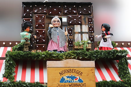 Hansel et gretel, poupées, la sorcière, maison de pain d’épice, Nuremberg, Théâtre de marionnettes, personnages de contes