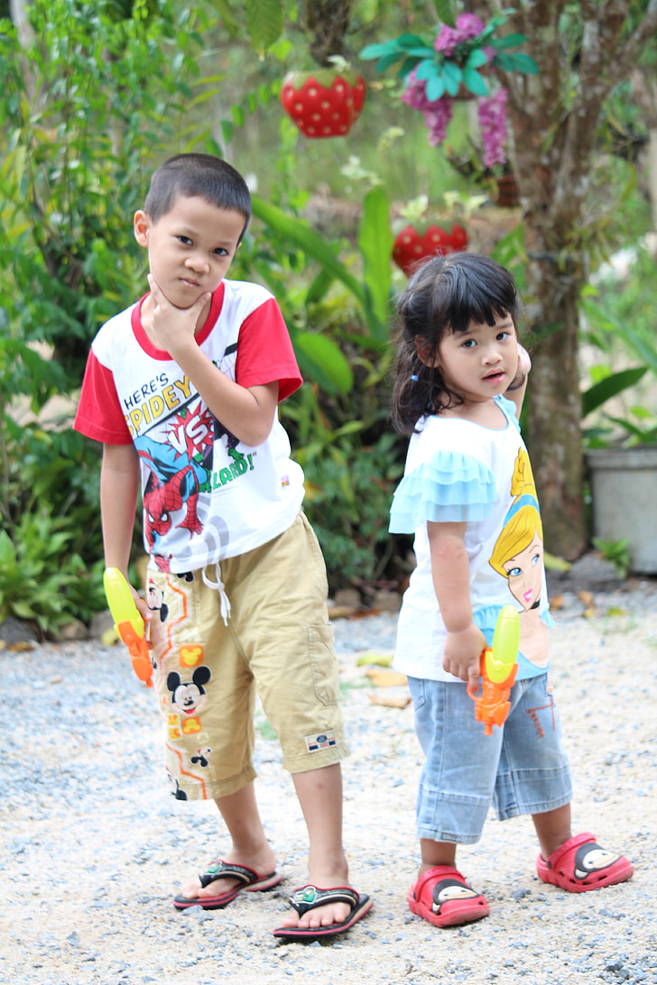 thai kids, girl, boy, play, game, watergun, children