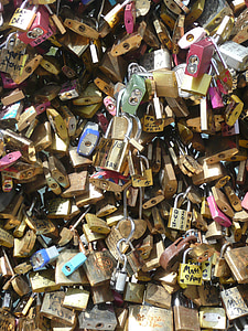 Paryż, blokad miłości, symbol miłości, kłódki, obietnica, Francja, Most