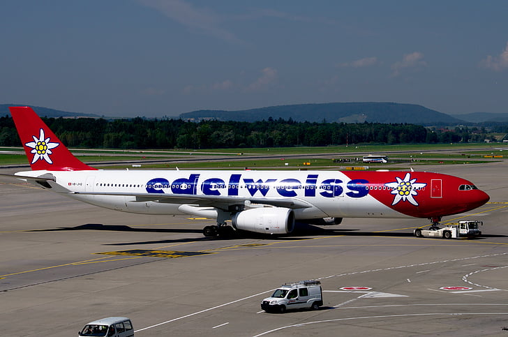Airbus a330, Edelweiss, Luchthaven Zürich, Jet, luchtvaart, vervoer, Luchthaven
