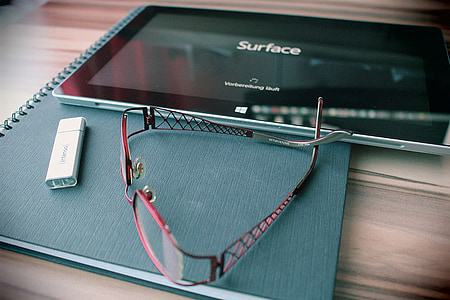 lunettes de lecture, clé USB, bâton de données, tablette, lunettes, bâton de mémoire, surface