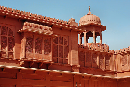 India, Rajastan, Jaisalmer, het platform, koepel