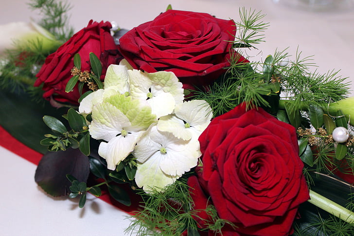 Rosen, Tisch-Dekoration, Tischgesteck, Blumen, Anordnung, Festlichkeit, Blumenschmuck