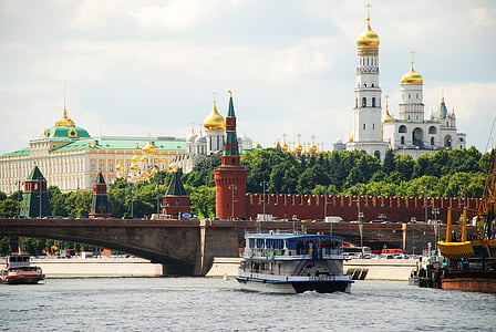 Maskva, Kremlius, upės, navigacijos, Kremlevskaya krantinė, kupolas, Maskvos upės