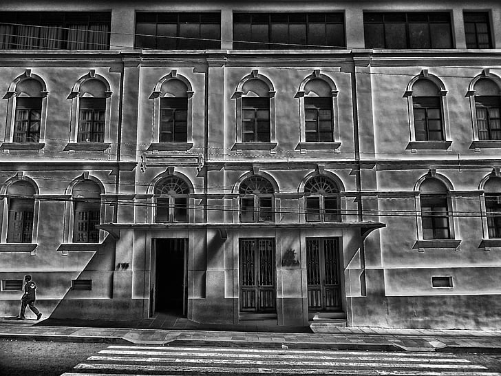 Santa María, Brasil, edificio, fachada, blanco y negro, HDR, arquitectura