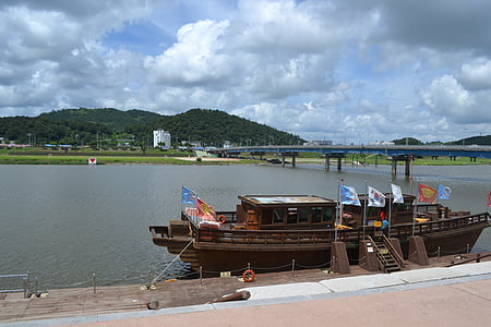 łodzie, Korea, rzek