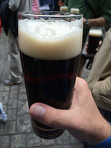 piwo, Niemcy, okrzyki, piwo - alkohol, alkoholu, napój, ludzką ręką
