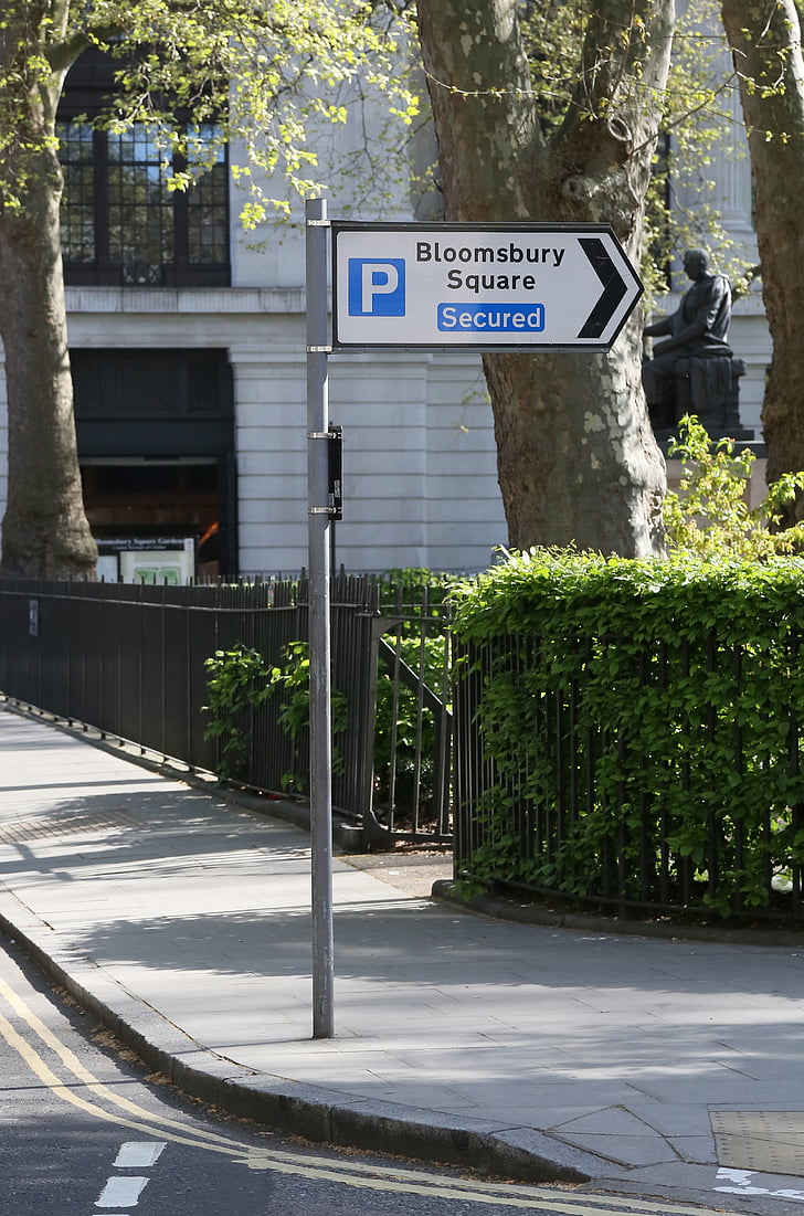 bloomsbury car park, sign, parking, london, street, direction