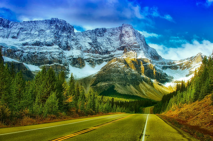 Banff, Canada, Parco nazionale, montagne, cielo, nuvole, strada