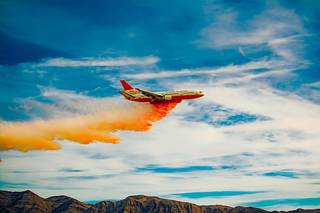 pesawat, pesawat, Jet, kebakaran, semprot, kimia, pegunungan