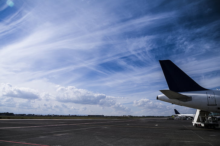 airplane, tail, sky, runway, cloud, cirrus clouds, air Vehicle