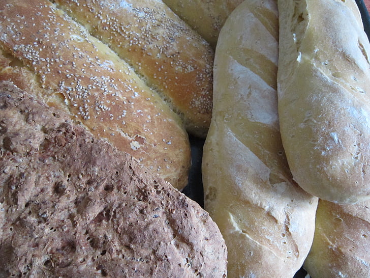 chlieb, chleby, pecivo, jedlo, pečenie chleba, sacharidy, múka