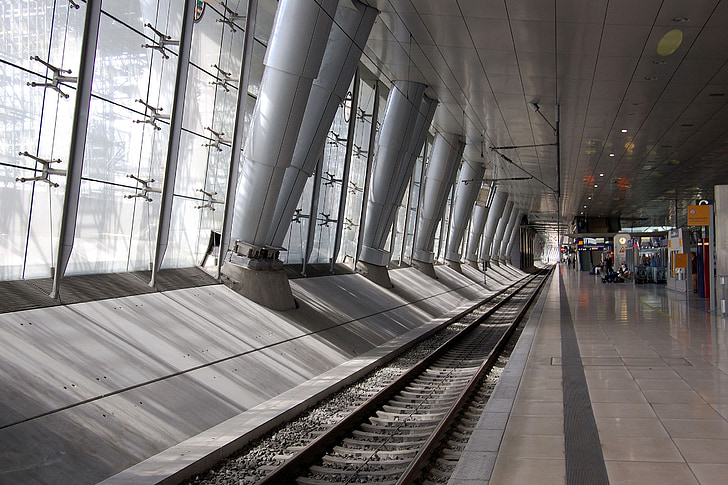 jernbanestasjon, perspektiv, Frankfurt, arkitektur, vinduet, ekstern stasjon, lufthavn