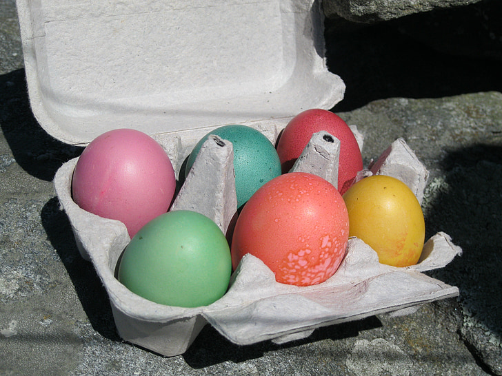 huevos de Pascua, huevos de color, días de fiesta, Semana Santa, tradición, huevos pintados, primavera