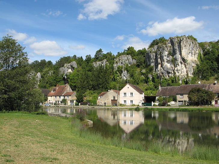 saussois sziklák, vidám-sur-yonne, bordó, Franciaország
