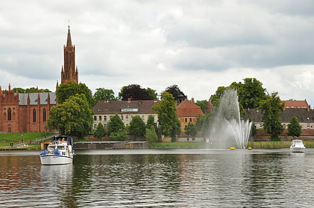Malchow, ciutat, Llac klosterkirche, l'aigua, bota, Portuària, vell