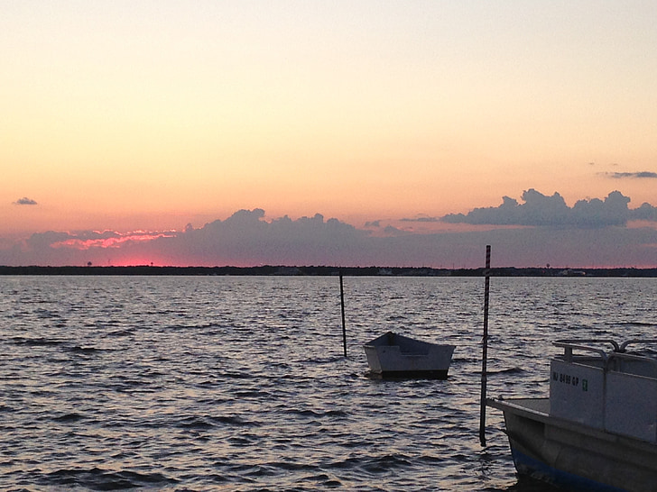 barcos, Bahía, agua, Océano, cielo, puesta de sol, Costa