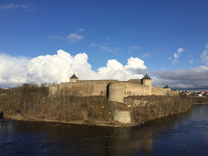 Нарва, Естония, замък, архитектура, Форт, река, Известният място