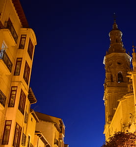 ночь, Церковь, Башня, небо, Ночная фотография, здания