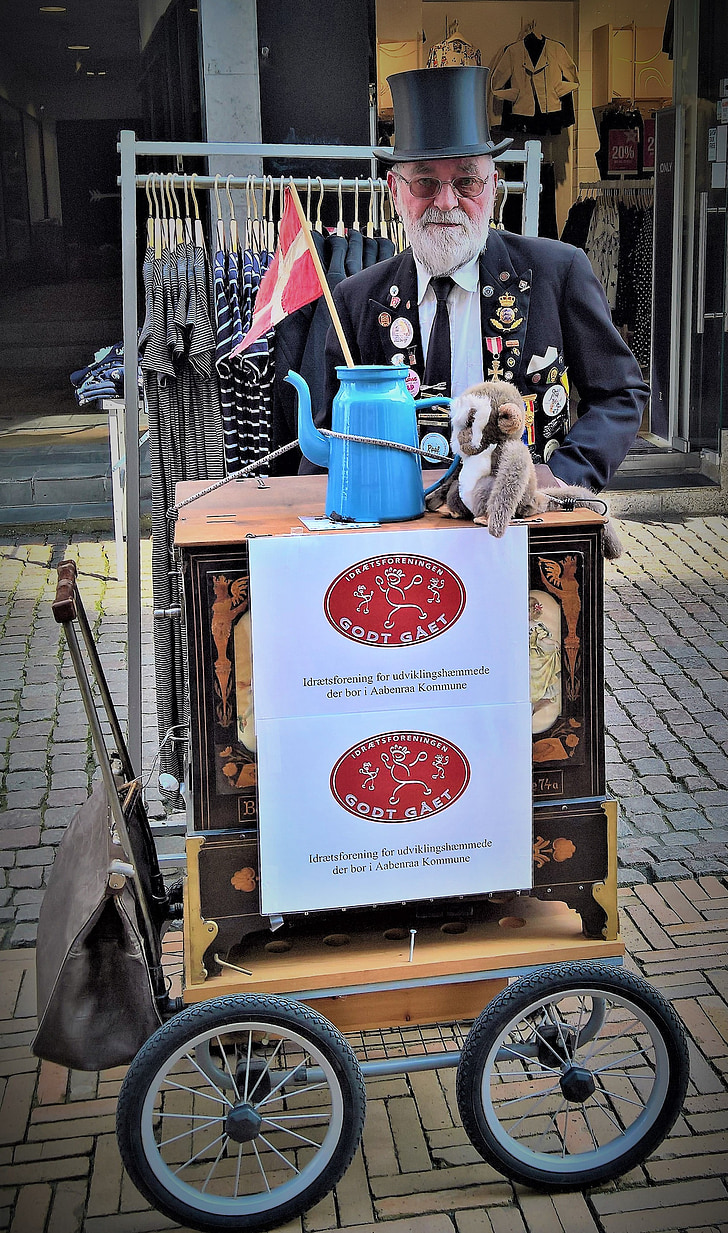 denmark, hurdy-gurdy player, danish original, pedestrian zone, old barrel organ, collect for a good cause, danish flag