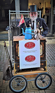 denmark, hurdy-gurdy player, danish original, pedestrian zone, old barrel organ, collect for a good cause, danish flag