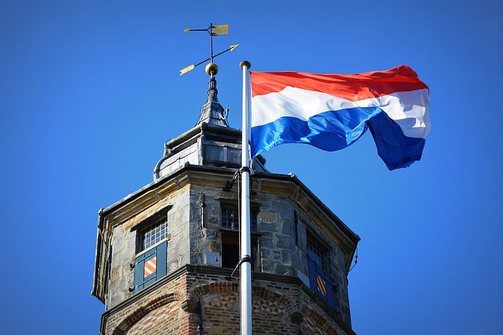 holland zászló, integetett zászló, torony, épület