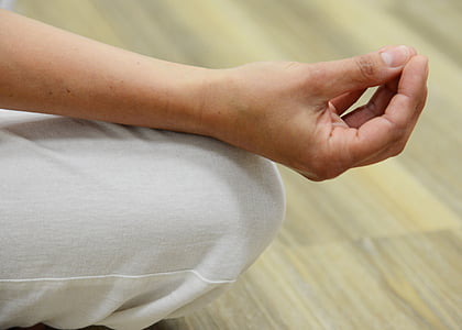 mediteerima, sõrme, hoida, käsi, naine, inimese käsi, inimese kehaosa