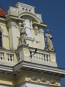 la oficina del alcalde, la fachada, Oradea, Centro, Crisana, Transilvania, ciudad
