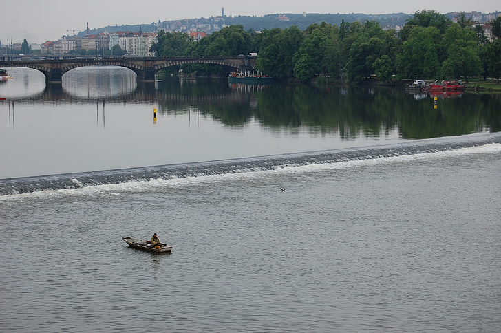Прага, рибалка, Влтава, Панорама, Річка