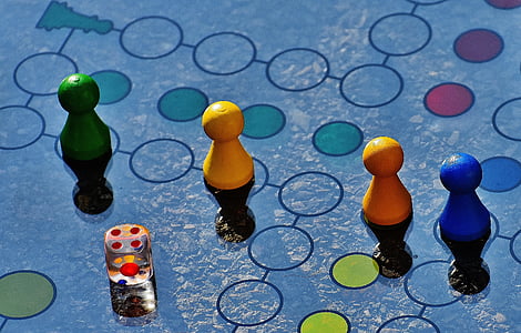 not ludo, game board, glass, cone, game characters, cube, gesellschaftsspiel