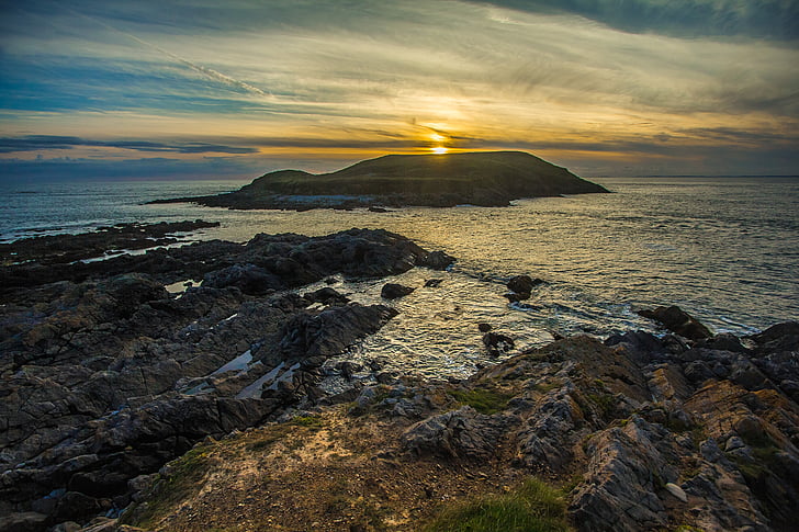 coucher de soleil, océan, une île, roches, au pays de Galles, l’Angleterre, Nuage - ciel