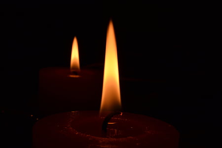 žvakė, liepsna, žvakės, gaisro, tamsoje, tamsus, šviesos