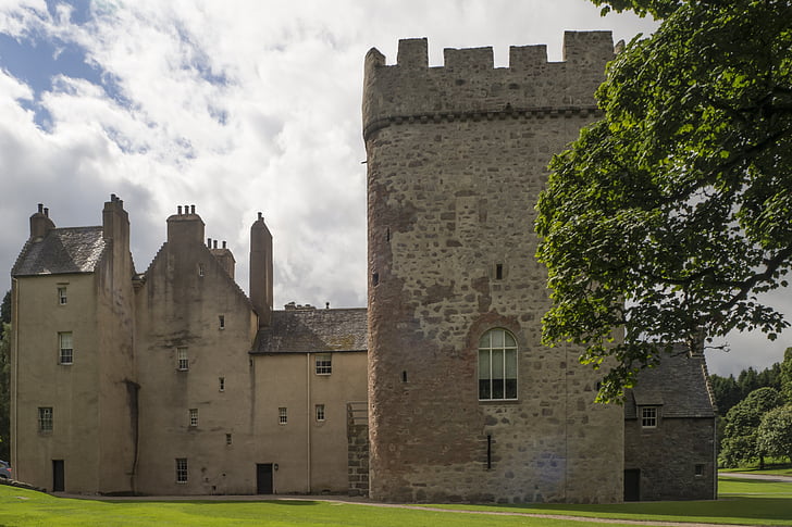 Drum slott, slott, Aberdeenshire, Skottland, medeltiden, historiskt sett