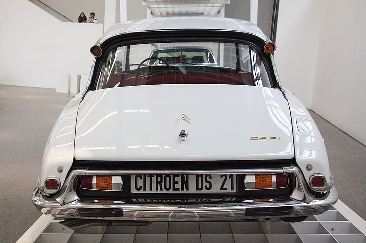 DS 21, avtomobilski, Citroen, 1955-1975, vsa štiri kolesa, hidro-pnevmatični vzmetenje, oblikovalec