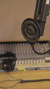 Mike, zvučni sustav, Podcast, studio za snimanje, javni RTV