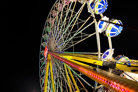 Ferris wheel, gaismas, karuselis, gada tirgus, apgaismojums, nakts fotogrāfijā, Kamble