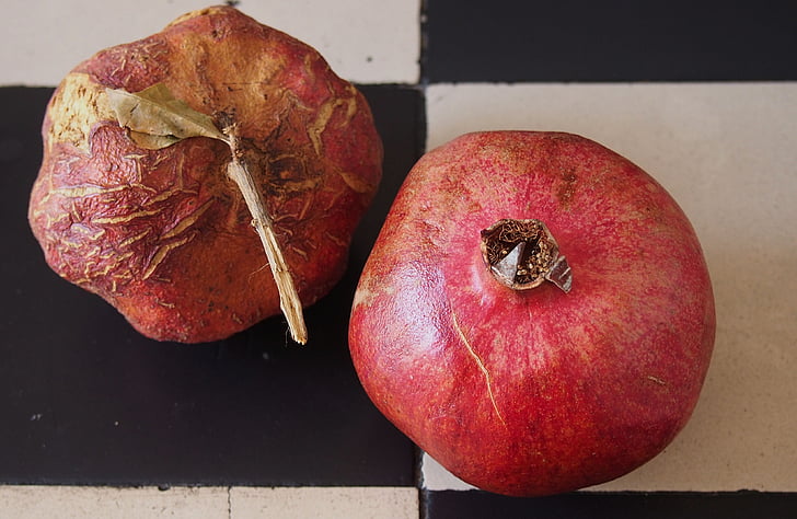 Granatno jabolko, obratno schrumpelt, Frisch, mladi, stari, Punica granatum, sadje