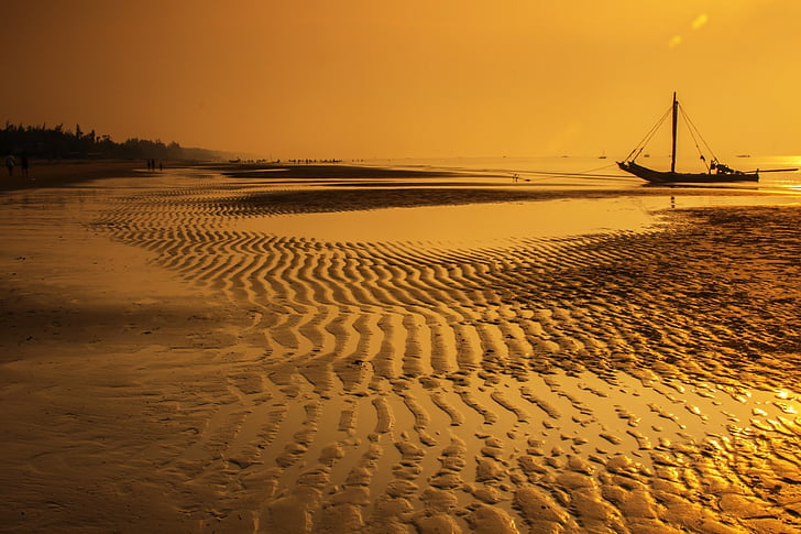 Vietnam, stranden, Dawn, som son beach, Thanh hoa, soluppgång, fiskebåt